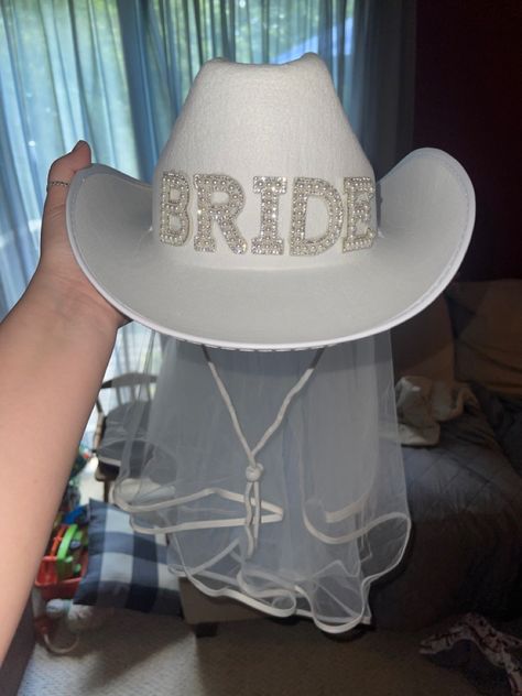 Diy Bachelorette Cowboy Hat, Bachelorette Cowboy Hats Diy, White Bride Cowboy Hat, White Bride Cowgirl Hat, Cowboy Bride Hat, Diy Bride Cowboy Hat, White Cowboy Hat Wedding, Bachelorette Cowboy Hat, Bride Hats Bachelorette