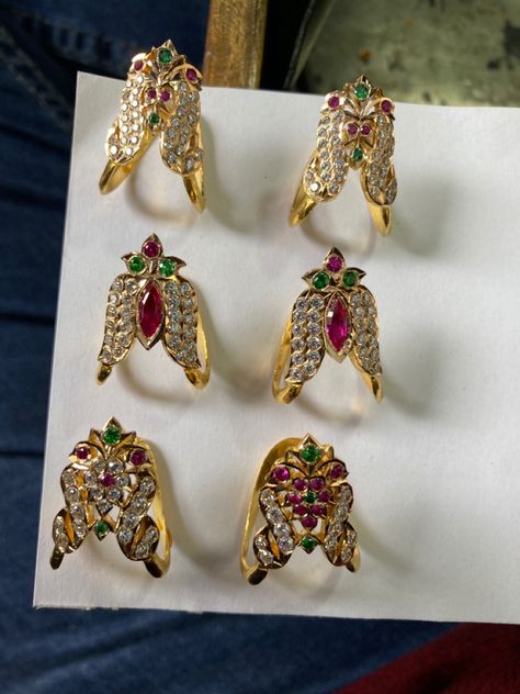 Vanku Rings Gold Latest, Vanki Rings Gold Indian, Vanku Rings Gold, Vanki Ring Design, Vanki Ring, Big Earrings Gold, Man Gold Bracelet Design, Couple Ring Design, Gold Jewels Design