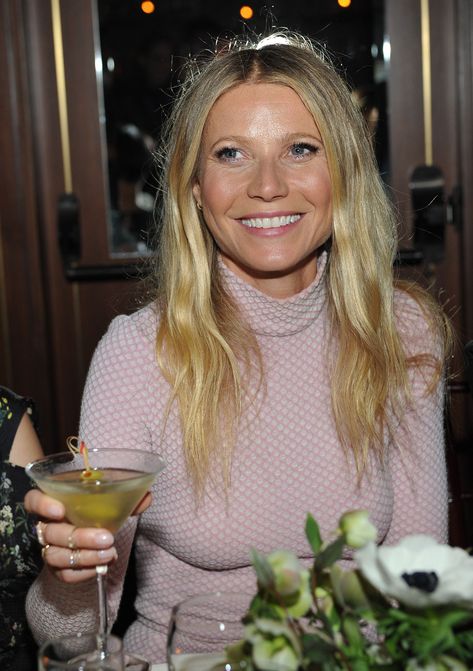 Gwyneth Paltrow Diet, Gwenyth Paltrow Style, Gwyneth Paltrow Hair, Gwyneth Paltrow Style, Celebrities Humor, Gwyneth Paltrow, The Hollywood Reporter, Makati, Pretty Hairstyles