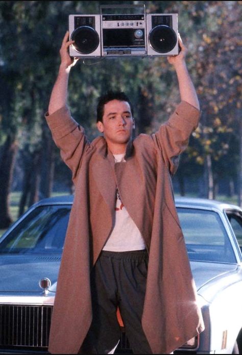 Say Anything (1989) Dir. Cameron Crowe Lloyd Dobler, Couple Costume, Romantic Films, Recent Movies, Love Cover, 80s Movies, Cosplay Halloween, Romantic Movies, Say Anything