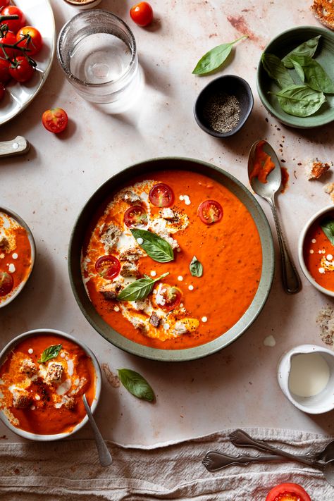 Pumpkin Soup Photography Styling, Tomato Soup Photography, Pasta Food Styling, Food Styling Photography Inspiration, Winter Food Photography, Autumn Food Photography, Take Food Photos, Soup Food Photography, Noodles Photography