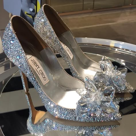 Jimmy Choo Cinderella Shoes, Cinderella Heels, خواتم خطوبة, Heels Aesthetic, Jeweled Shoes, Cinderella Shoes, Prom Heels, Jimmy Choo Heels, Rhinestone Shoes