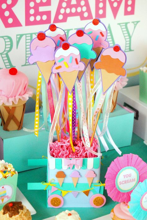 Ice Cream Pool Party, Ice Cream Shoppe, Ice Cream Party Decorations, Ice Cream Cupcakes, Ice Cream Birthday Party, Candy Theme, Ice Cream Birthday, Sweet Shop, Ice Cream Party