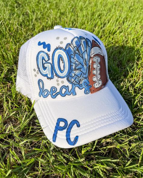 Isn’t this the cutest team trucker hat!! I love 🩷🦋🫶🏼 Message me to order!! 🌟 #gobears #truckerhat #custom #art #customtruckerhat #smilelikehadleigh Hand Painted Hats Design, Hand Painted Trucker Hats, Painted Trucker Hats, Trucker Hat Diy, Trucker Hat Ideas, Diy Trucker Hat, Painting Hats, Painted Apparel, Hand Painted Hats