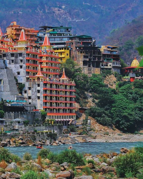 Uttrakhand Photography, Uttrakhand Beauty, India Travel Places, Hindu Ceremony, Haridwar, Rishikesh, Better Life Quotes, India Travel, Himalayan