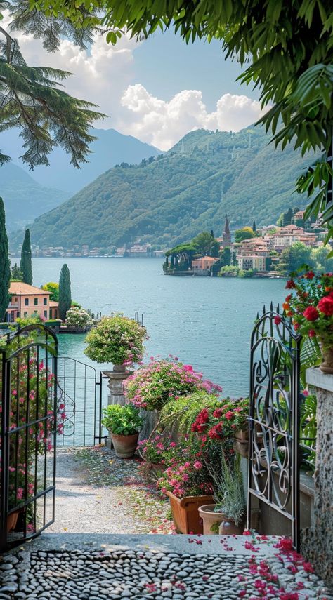 Amazing Places On Earth, Lake Como Italy, Italy Aesthetic, Wallpaper Nature Flowers, Places In The World, Beautiful Places In The World, Dream House Exterior, Beautiful Places To Travel, Lake Como