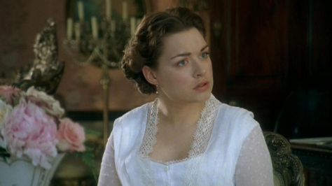 Daniela Denby-Ashe, Margaret Hale - North & South directed by Brian Percival (TV, Mini-Series, BBC, 2004) #elizabethgaskell North And South Bbc, Margaret Hale, Mr Thornton, North And South, North South, Bbc, Tv