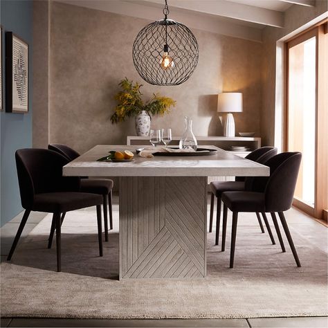 Modern Rugs Grey, Italian Dining, Dining Room Chairs Modern, Dining Room Inspiration, Contemporary Dining, Dining Table Design, Modern Dining Table, Modern Dining Chairs, Dining Room Design