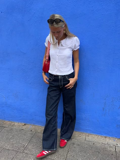 Dark Denim Outfit, Dark Washed Jeans Outfit, Wash Jeans Outfit, Denim Jeans Outfit, Uni Outfits, Christy Turlington, Outfit Jeans, Jane Birkin, Mode Inspo