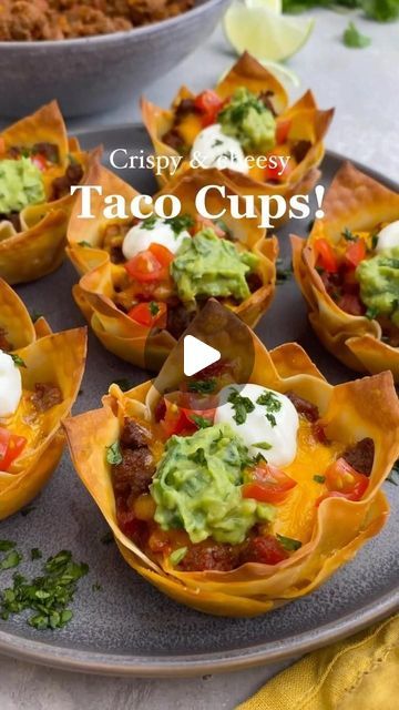 My Wellness by Nature on Instagram: "Sharing EASY TACO CUPS!😍 . Crispy, cheesy & perfect for the Super Bowl!🤗 These taco cups are loaded with savory ground beef, lots of cheese & baked until crispy! Easy to make & best served with all your favorite toppings!👍🏻 . Comment “Recipe” at @kalefornia_kravings and she will send the recipe link directly to your inbox! OR click the link in my bio⬆️ & search “Taco Cups” in the search bar. . What you’ll need: Ground beef (I used 90/10) Wonton wrappers White onion Canned petite diced tomatoes Cheddar cheese Chili powder Cumin Paprika Garlic powder Onion powder Salt Black pepper Toppings: guacamole, sour cream, chopped tomatoes & cilantro . #kaleforniakravings #appetizers #appetizer #tacocups #superbowl #feedfeed #partyfood #recipeoftheday #easyreci Kalefornia Kravings, Taco Cups, Easy Taco, Wonton Wrappers, Diced Tomatoes, Snacks Für Party, White Onion, Chopped Tomatoes, Chili Powder