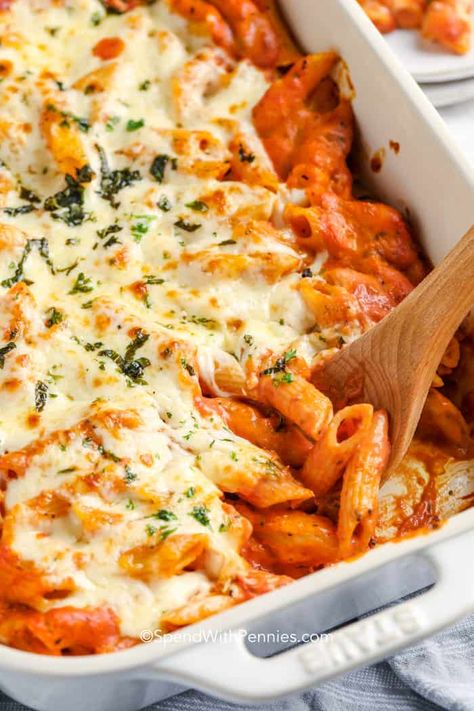 This Creamy Tomato Pasta Casserole is an easy weeknight meal! It only takes just minutes to prepare, is budget-friendly, and can feed a hungry crowd! #spendwithpennies #creamytomatopastacasserole #recipe #maindish #easy #baked #cheesy Baked Tomato Pasta Recipes, Marinara Pasta Dishes, Pasta With Marinara Sauce Recipes, Baked Marinara Pasta, Pasta Recipes With Mozzarella Cheese, Mozzarella Recipes Pasta, Baked Mozzarella Pasta, Creamy Marinara Pasta, Baked Tomato Pasta