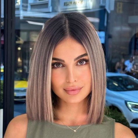 Minimalist Collarbone Blunt Bob Bob Lung, Bob Haircut Ideas, Short Blonde Bobs, Modern Bob, Long Bob Haircuts, Haircuts Straight Hair, Short Bob Haircuts, Penteado Cabelo Curto, Bob Haircut