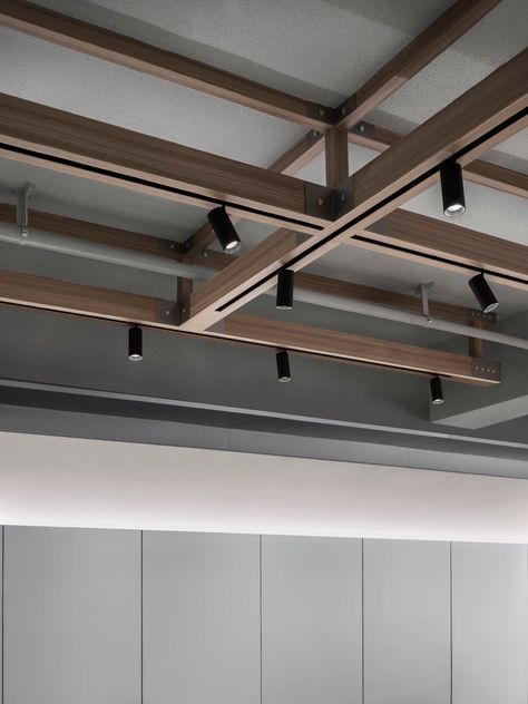 Gallery of Something For, Yitian Holiday Plaza, Shenzhen | MOC DESIGN OFFICE | Media - 9 Office Ceiling, Architectural Lighting Design, Interior Ceiling Design, Ceiling Design Modern, Ceiling Detail, Wood Project, Glass Facades, Design Office, Woodworking Wood