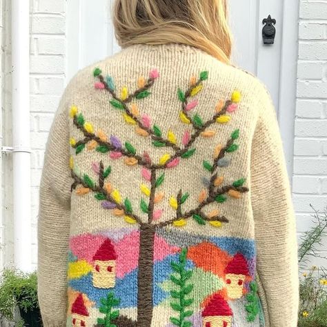 Eleanor on Instagram: "Sold 🏠💗  Embroidered vintage cardigan, handmade in natural wool. Dobrila vibes but no labels. Beautiful colours and embroidery! No size specified, I’d estimate that it’s a S, measurements on request! Shown on a size S, 5’5/6 height. In great condition. ✨  Available until marked sold. You can see my other items in my two ‘Available’ story highlights.  All the knits are vintage so light wear is to be expected. Any obvious flaws will be noted in the description." Embroidered Cardigan, Vintage Cardigan, Natural Wool, Beautiful Colors, Fashion Inspo Outfits, Knitwear, Wool, Embroidery, Knitting