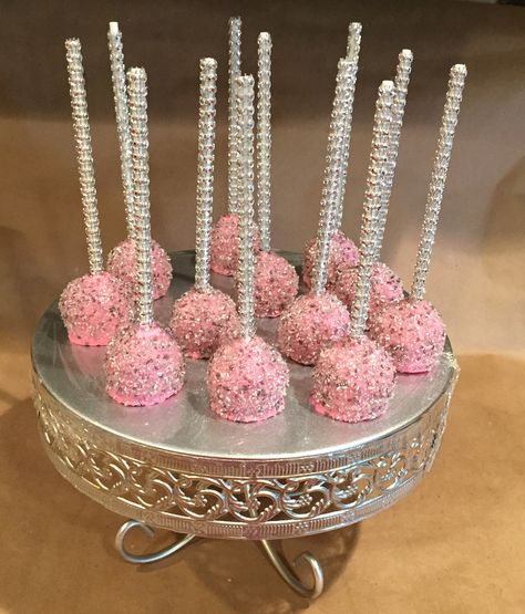 Bling silver and pink cake pops Pink And Bling Party, Glittery Desserts, Silver And Pink Cake, Hot Pink Cakes, Pink Cake Pops, Pink Sweets, Bling Party, Pink Disco, Ball Cake