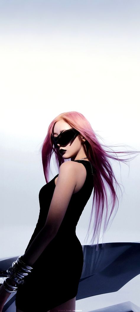 #LOCKSCREEN #WALLPAPERKPOP #AESPA #GISELLE_AESPA #AESPA #AESPAWHIPLASH Giselle Aespa, Whiplash, Iconic Photos, Black Mamba, Kpop Aesthetic, I Icon, Kpop Wallpaper, Pink Hair, Instagram Update