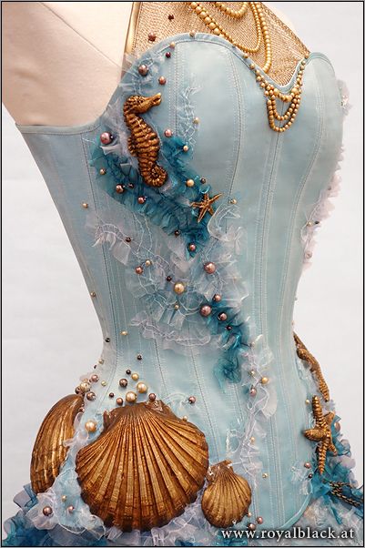 Worbla and Corsetry | Worbla Thermoplastics Corset Fairy, Corset Diy, Fairy Diy, قلادات متدلية, Mode Prints, Diy Kostüm, Mermaid Diy, Mermaid Aesthetic, Corset Fashion