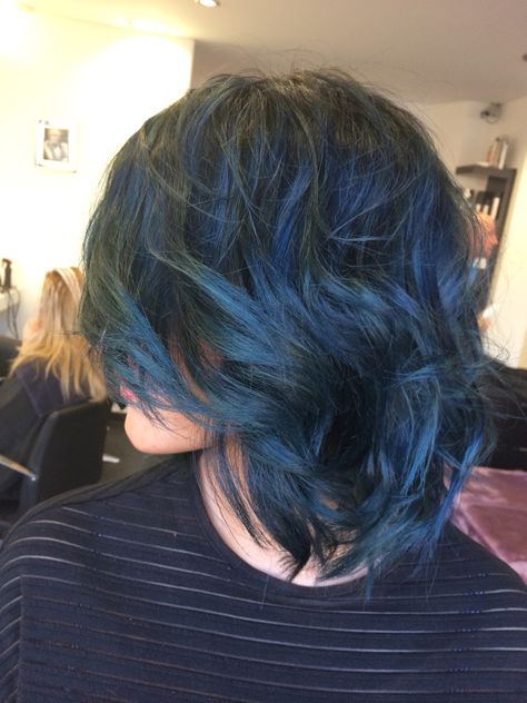 Blue Hair At The Ends, Hair Dye Videos, Short Blue Hair, Short Hair Blue, Male Haircuts Curly, Tie Dye Hair, Dyed Tips, Dark Blue Hair, Hair Color Underneath