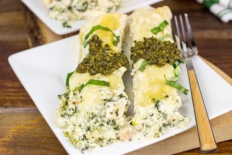 Pesto Chicken Manicotti | Pesto pasta stuffed with creamy alfredo sauce Chicken Manicotti, Pesto Pasta Dishes, Manicotti Pasta, Fresh Basil Pesto, Alfredo Stuffed Shells, Manicotti Recipe, Creamy Alfredo Sauce, Slow Carb, Leftover Rotisserie Chicken