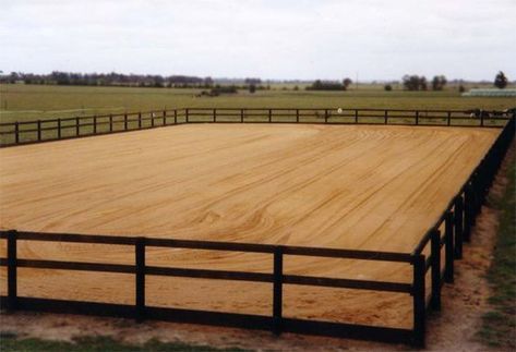 I would spend all day here! Outdoor Horse Riding Arenas, Arena Fencing, Equestrian Arena, Black Fencing, Horse Riding Arena, Door Ring, Horse Farm Ideas, Riding Arena, Horse Barn Ideas Stables