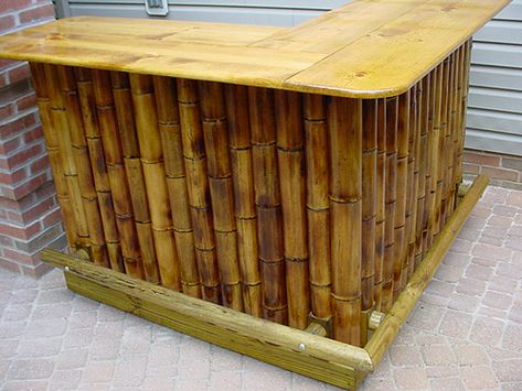 #bamboo #bar #tiki Bamboo Bar Design, Diy Bar Table, Tiki Bar Stools, Bar Outdoor Design, Tiki Bars Diy, Bamboo Projects, Bamboo Furniture Diy, Surf Bar, Food Vans