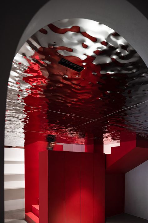 Gallery of TRONGYEE Boutique / AD ARCHITECTURE - 22 Silver And Red Aesthetic, Red Silver Aesthetic, Chrome Architecture, Grammys 2024, Flat Design Ideas, Red Ceiling, Brand Activations, Pavilion Architecture, Sofa Lounge