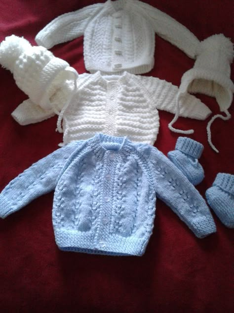 Baby Knitting Patterns Free Newborn, Free Baby Sweater Knitting Patterns, Baby Hats Knitting Free, Baby Boy Knitting Patterns Free, Easy Baby Knitting Patterns, Boys Knitting Patterns Free, Baby Jackets, Baby Cardigan Knitting Pattern Free