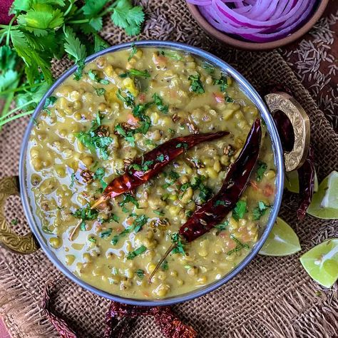 Veg Makhanwala Recipe, Dried Chillies, Roasted Onions, Green Chilli, Sauteed Vegetables, Coriander Seeds, Mixed Vegetables, Cooked Vegetables, Home Chef