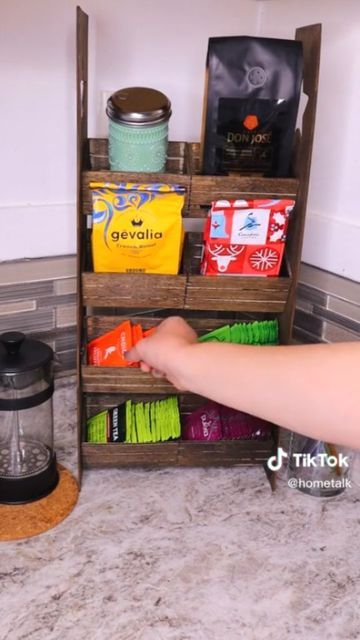 DollarTree Craft on Instagram: "Storage DIY Idea ⚒️💫🎉 Creator @hometalk 🙏 . . . . . . . . #dollartree #dollartreefinds #dollartreecrafts" Diy Family Tree Project, Craft Storage Diy, Diy Coffee Bar, Family Tree Project, Dollar Store Diy Organization, Easy Diy Room Decor, Diy Pencil, Dollar Tree Finds, Home Design Diy