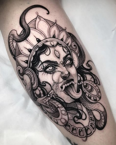 Versace Tattoo, Traditional Tattoo Artwork, Kali Tattoo, Celestial Goddess, Medusa Tattoo Design, Medusa Tattoo, Hand Tattoos For Women, Dope Tattoos For Women, Tattoo Design Book