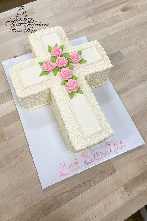 Cross Cake Decorating Ideas, Cross Cakes For Easter, Simple First Communion Cake, Cross Cakes First Communion, Cross Shaped Cake, Baptism Sheet Cake Girl, First Communion Sheet Cake, Cross Cake Ideas, Confirmation Cakes Catholic