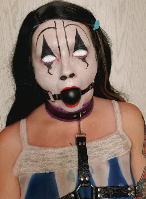 Clown look from AHS Cult. Eyes are edited but everything else is paint or props. Ahs Clown, American Horror Story Art, American Horror Story Cult, Ahs Cult, Clown Cosplay, Ahs Hotel, Story Art, Horror Story, American Horror