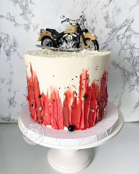 Bikers Cake Design, Motorcycle Cakes For Men, Motorcycle Theme Cake, Pastel Moto, Motorcycle Cake Designs For Men, Motorcycle Birthday Cakes, Decor Tort, Motorcycle Cake, Motorcycle Birthday