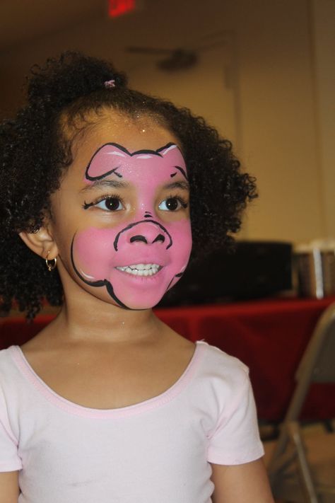 Pig piggy face painting Pig Nose Face Paint, Pig Makeup Cute, Pig Face Paint Easy, Face Painting Farm Animals, Peppa Pig Face Paint, Pig Makeup Halloween, Farm Animal Face Paint, Pig Face Paint, Pig Fancy Dress