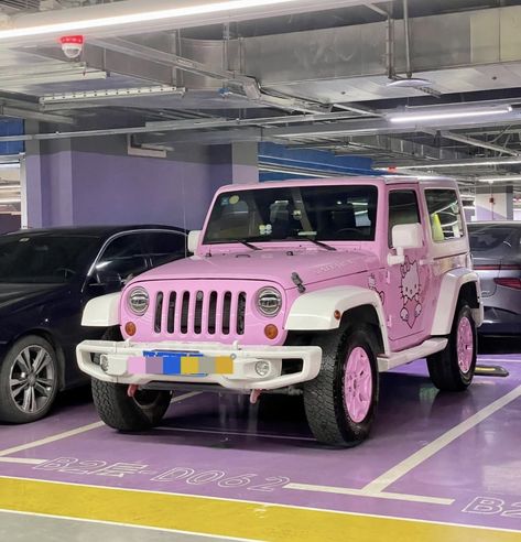 Hello Kitty Jeep, Pink Jeep Wrangler, Rc Jeep, Hello Kitty Car, Pink Jeep, Kitty Clothes, Team Wallpaper, Hello Kitty Clothes, Hello Kitty Aesthetic