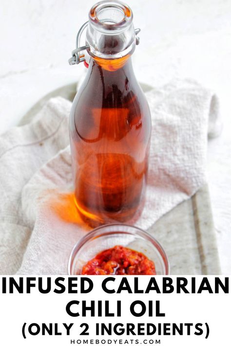 I made the best Italian infused chili oil. This is a spicy chili oil that's made with a hot oil infusion. It's the perfect Calabrian chili oil that's made at home and can be used to cook with or as a garnish/topping for pizza and pasta. I also love using this infused Calabrian olive oil on roasted veggies. Chili Pepper Infused Olive Oil, Italian Chilli Oil, Italian Chili Oil, Italian Chili Oil Recipe, Spicy Chili Oil, Hot Chili Oil, Chili Oil Recipe, Habanero Chili, Oil Infusion