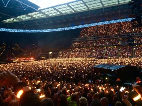 Coldplay – A Head Full of Dreams Tour, Wembley Stadium | A View from the Balcony Full Stadium Concert Aesthetic, Full Stadium Concert, Wembley Stadium Concert, Theatre Masks, Viva La Vida, Wembley Stadium, Concert Aesthetic, Coldplay, Love On Tour