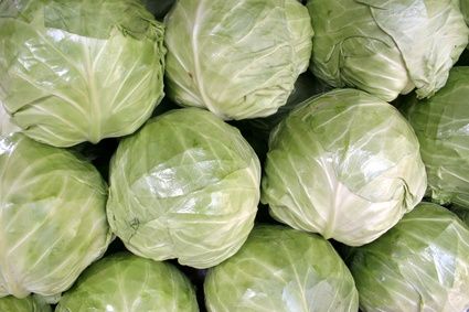 How do I Cook Cabbage on the Stove Top? Corned Beef Recipes Crock Pot, Cooked Cabbage Recipes, Corned Beef Recipes Slow Cooker, Cook Cabbage, Vegan Fajitas, High Sodium Foods, Boiled Cabbage, Overactive Thyroid, Steamed Cabbage