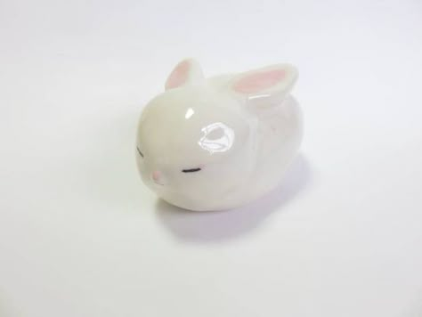 Bunny Sculpture, Space Art Wallpaper, Fruit Sculptures, White Bunnies, Porcelain Animal, Sculpture Art Clay, Ceramic Bunny, White Bunny, Ceramic Animals