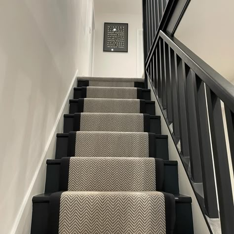 Staircase showstopper! ⚡Fitted with superb attention to detail by @james_brunsden, the ever favourite Flatweave Classic Herringbone in colour Dapple, dazzles against the dark stairs and light walls in @ourugly1930shouse 's beautiful home! Thank you! White Hallways, Fibre Flooring, Dark Stairs, Dark Staircase, Stairs And Hallway Ideas, Stairs Carpet, Carpet Staircase, Karndean Flooring, Black Stairs