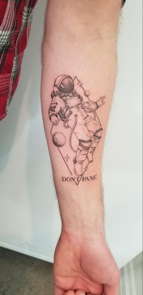 Space Tattoo Sleeve, Astronomy Tattoo, Astronaut Tattoo, Prison Tattoos, Planet Tattoos, R Tattoo, Space Tattoo, Hand Tattoos For Guys, Next Tattoo