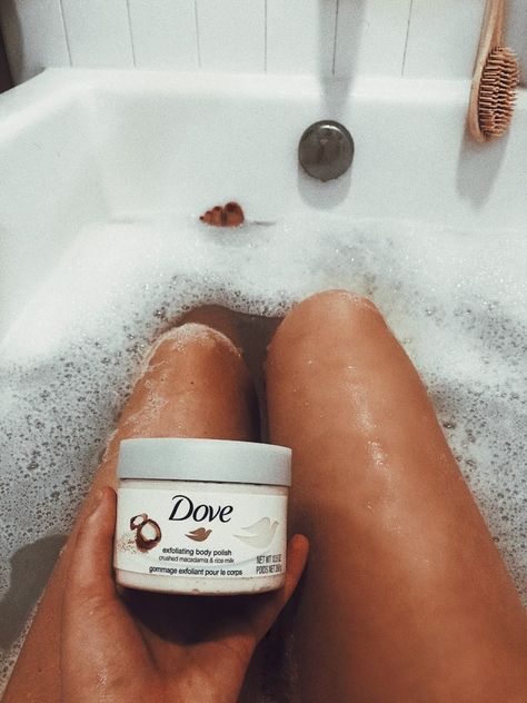 Dove Exfoliating Body Polish, Exfoliating Body Polish, Acne Face Mask, Body Polish, Bath And Body Care, Health Skin Care, Body Exfoliator, Maquillaje Natural, Bath Tub