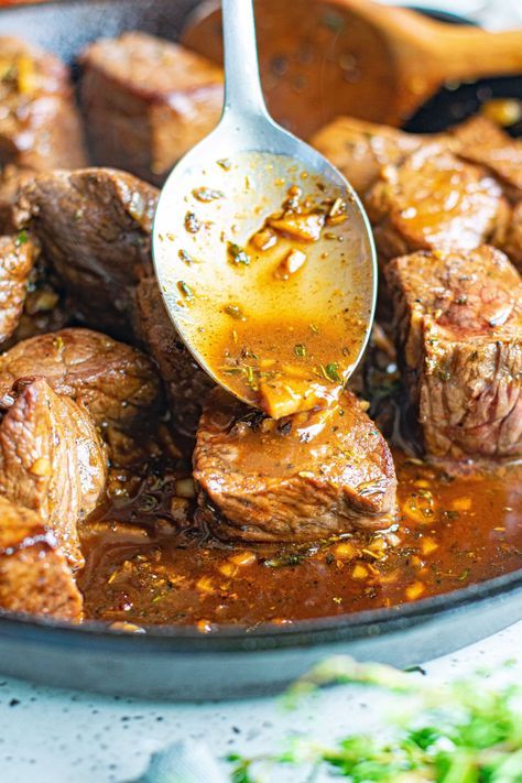 Honey Garlic Steak, Honey Garlic Steak Bites Instant Pot, Slow Cooker Honey Garlic Steak Bites, Honey Garlic Steak Bites, Steak Bites With Garlic Butter Oven, Garlic Butter Steak Bites & Crispy Potatoes, Cubed Steak, Garlic Steak, Steak Bites Recipe