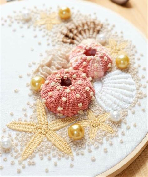 Seashells Embroidery Designs, Embroidered Art, Pola Sulam, Brazilian Embroidery, Creative Embroidery, 자수 디자인, Hand Embroidery Art, Hand Embroidery Stitches, Embroidery Hoop Art