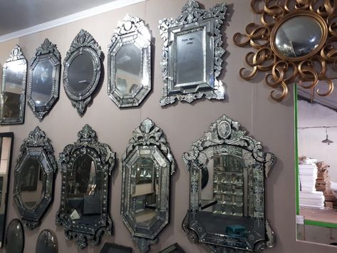 Histoty of Supplier Venetian Mirror in Indonesia. Venetian Mirror Bathroom, Venetian Glass Mirror, Dressing Room Mirror, Venetian Mirror, Hall Mirrors, Mirror Installation, Elegant Interior Design, Big Mirror, Mirrored Wall