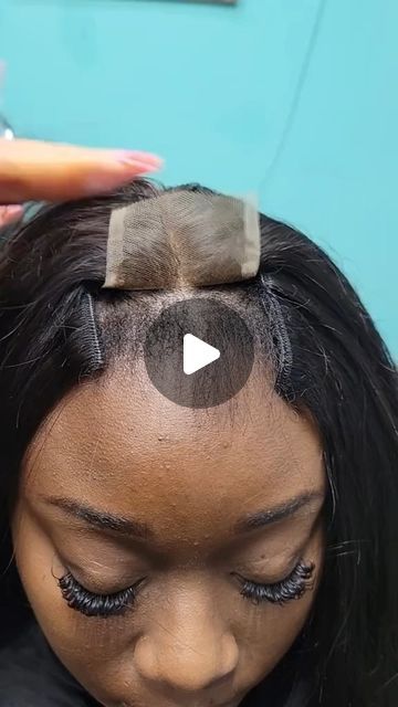 Afsisterwig store on Instagram: "blended natural widows peak in with the glueless closure, what a technic😜😍
TT: hair_chi_goes
.
Follow us if you would like to stay trendy of hair lovers
.
#linkinbio bio link search "2x6"
#newarrival 2x6 clsoure + bundles, can be made to wig option available
.

------------------------------
Wig experts and hair factory owners🤍
.
#gluelessinstall #quickweave #wigmaker #closurewigs #humanhairwigs #hairstyle #wigrefreshing #2x6closurewig #sewin #closuresewin #closurewig #lowmaintencewig" Widows Peak, Widow's Peak, Wig Store, Afro Wigs, Quick Weave, Human Hair Lace Wigs, Closure Wig, Hair Bundles, Lace Closure