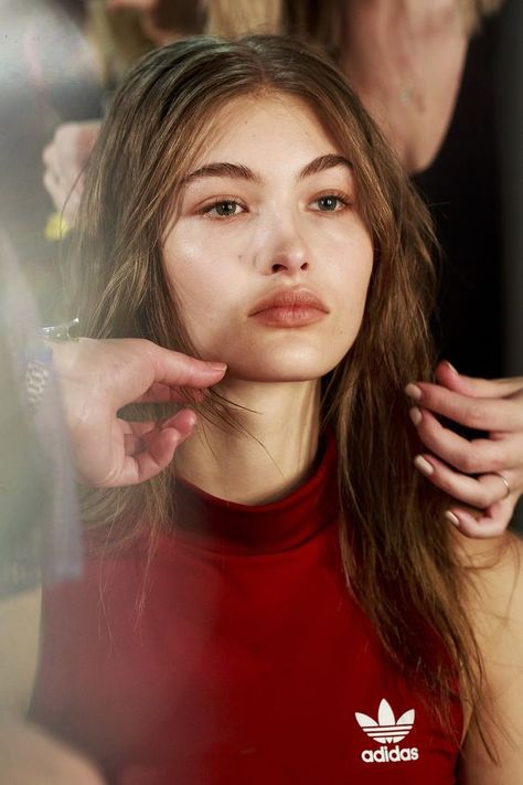 Korean Makeup Tips, Best Face Wash, Grace Elizabeth, Model Aesthetic, Victoria Secret Fashion Show, Beauty Photos, Green Beauty, Beauty Box, Spring 2017