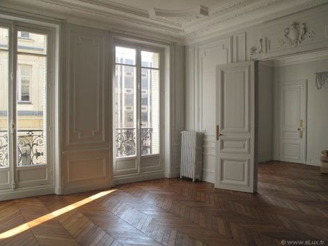 Decor Studio, Design Salon, Apartment Aesthetic, Parisian Apartment, Empty Room, Paris Apartments, Dream Apartment, Dream House Interior, Apartment Inspiration