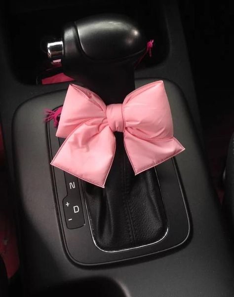 Chevy Cruze Accessories, Interior Videos, Preppy Car Accessories, Preppy Car, Pink Car Accessories, Car Accessories For Guys, Car Accessories Diy, Girly Car Accessories, Car Deco