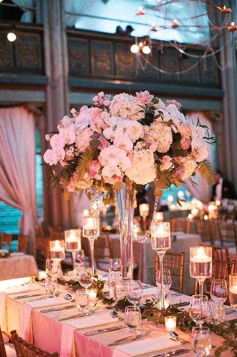 Rectangle Table Centerpieces Wedding, Rectangle Table Centerpieces, Table Centerpieces Wedding, Wedding Centerpiece Ideas, Table Decorations Wedding, Beautiful Wedding Centerpiece, Reception Layout, Table Garland, Low Centerpieces